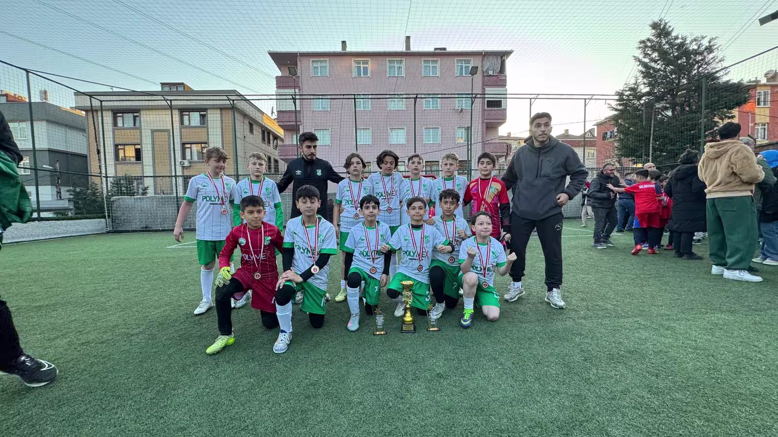U 10 TAKIMI takım fotoğrafı